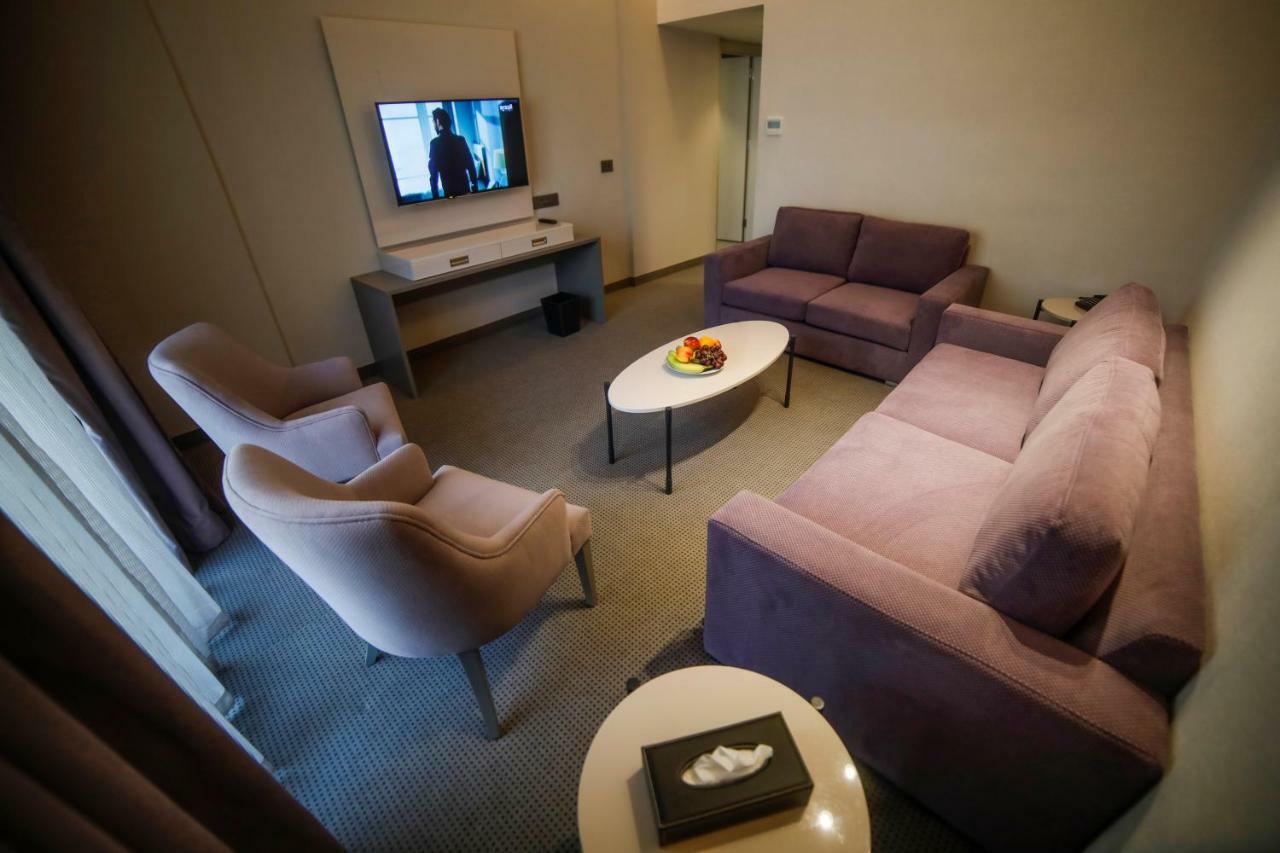 Rawsheh 51 Hotel Bejrút Kültér fotó
