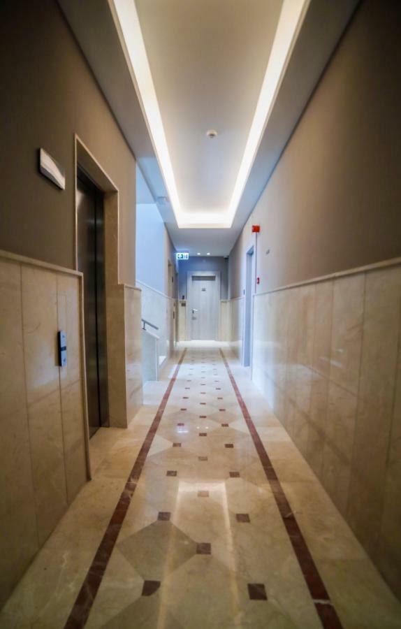 Rawsheh 51 Hotel Bejrút Kültér fotó