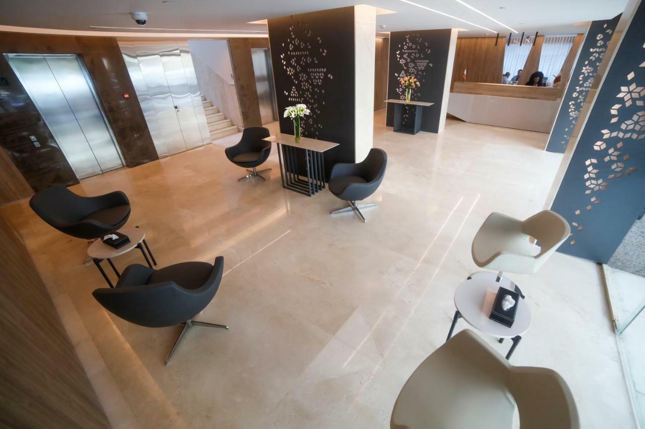 Rawsheh 51 Hotel Bejrút Kültér fotó